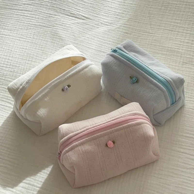 Trousse de maquillage élégante à fleurs, sac de rouge à lèvres cosmétique, portable, grande capacité, évaluation de voyage, poudres de toilette cosmétiques, mode, doux