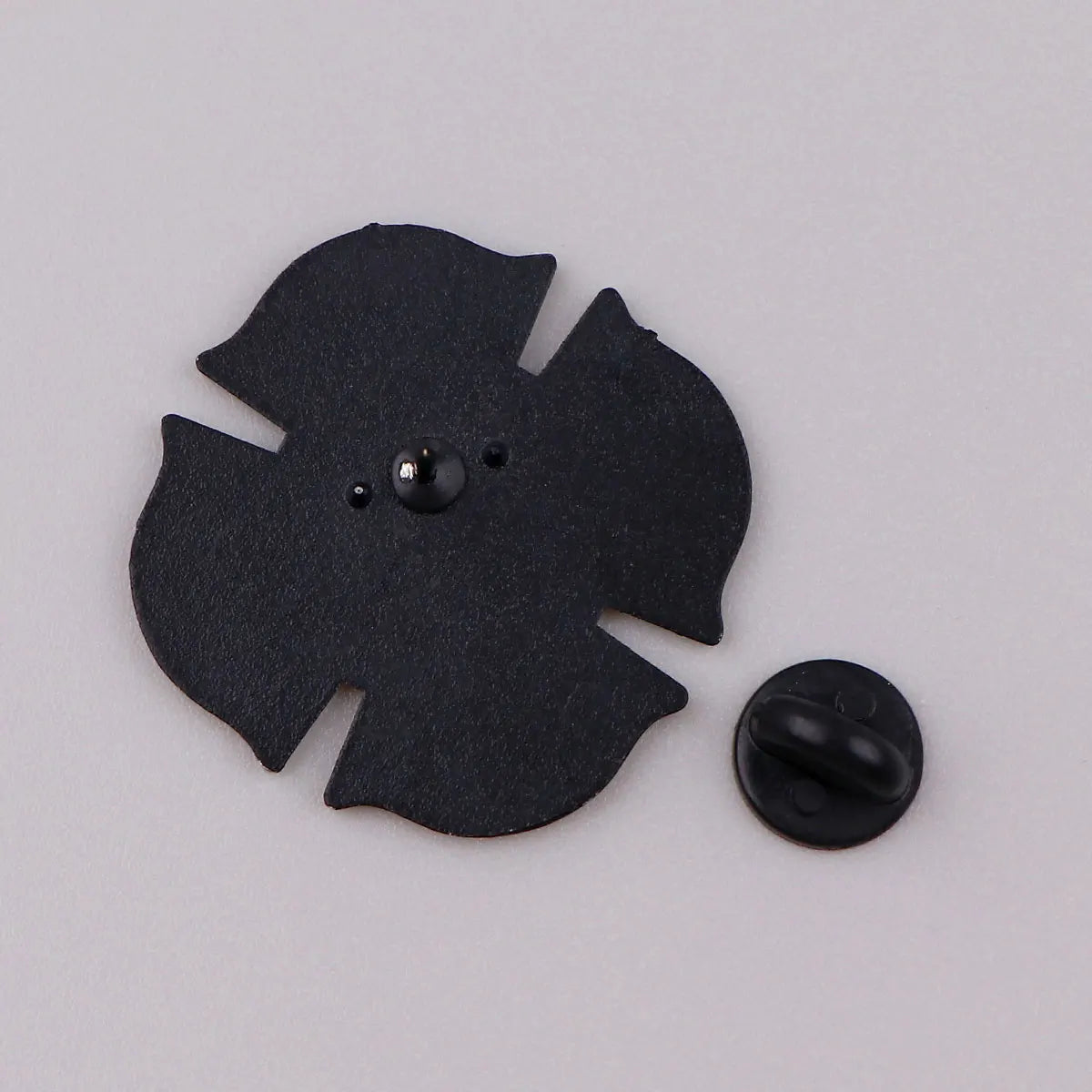 Épingles en émail pompier, broches rouges pour enfants, vêtements, sac à dos, insignes de revers, bijoux en métal, accessoires de mode, amis, cadeau
