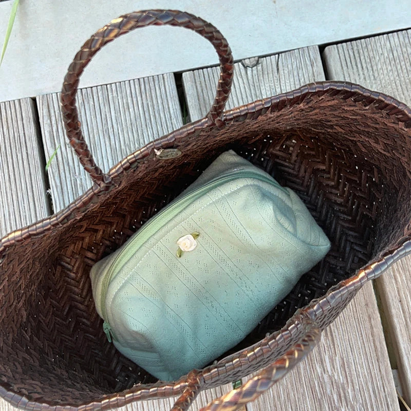Trousse de maquillage élégante à fleurs, sac de rouge à lèvres cosmétique, portable, grande capacité, évaluation de voyage, poudres de toilette cosmétiques, mode, doux