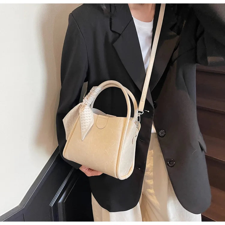 2025 printemps/été Style populaire, luxe léger pour femmes Texture haut de gamme-sac à bandoulière seau riche-mode tendance