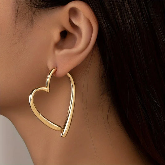 Boucles d'oreilles d'amour de personnalité pour femmes, Design de Niche, boucles d'oreilles dorées pour filles, bijoux simples, cadeau argenté