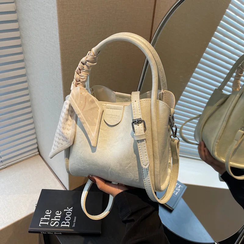 2025 printemps/été Style populaire, luxe léger pour femmes Texture haut de gamme-sac à bandoulière seau riche-mode tendance