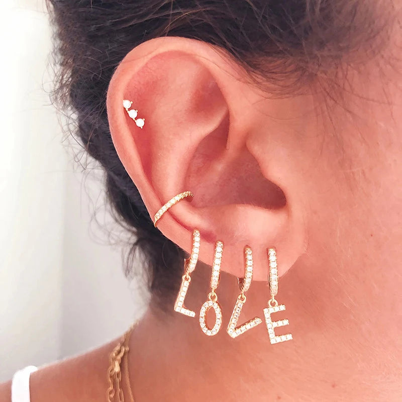 26 lettres anglaises cubique Zircon oreille Piercing boucle d'oreille cuivre initiale oreille cercle boucles d'oreilles pour femmes fille été bijoux