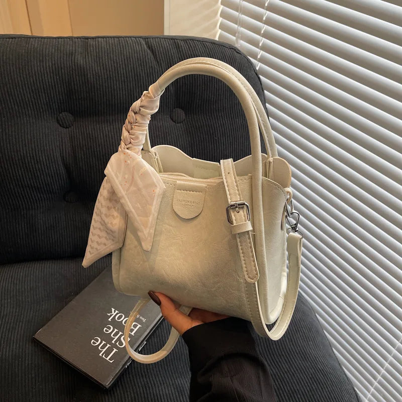 2025 printemps/été Style populaire, luxe léger pour femmes Texture haut de gamme-sac à bandoulière seau riche-mode tendance